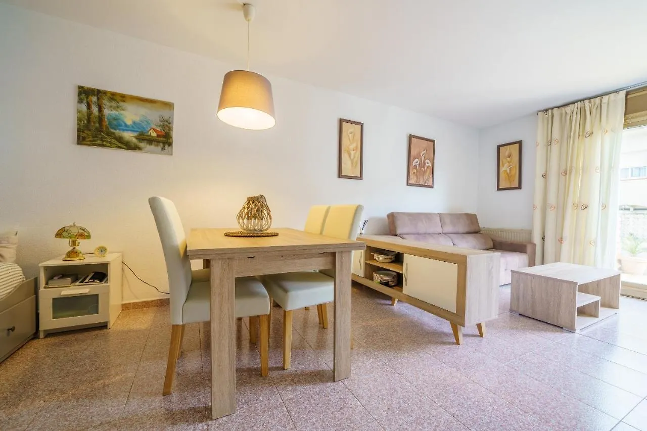 Homeholidaysrentals Anglada - Costa Barcelona Santa Susanna 0*,  España