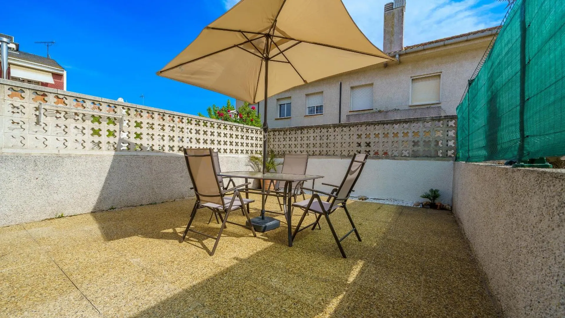 Homeholidaysrentals Anglada - Costa Barcelona Santa Susanna España